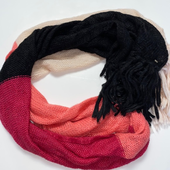 Kate Spade colour block tassel scarf NWT - Picture 1 of 3